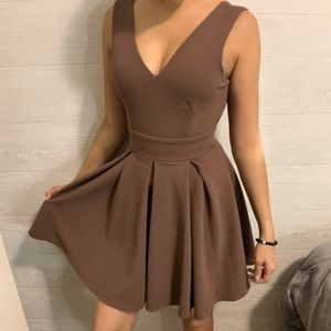 Classy Skater style dress 😍 perfect for events